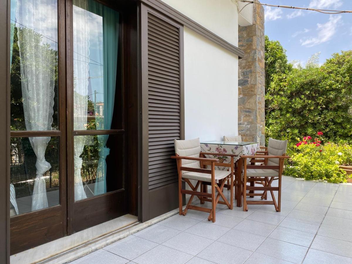 Eratous Seaside House Apartment Varnavas ภายนอก รูปภาพ